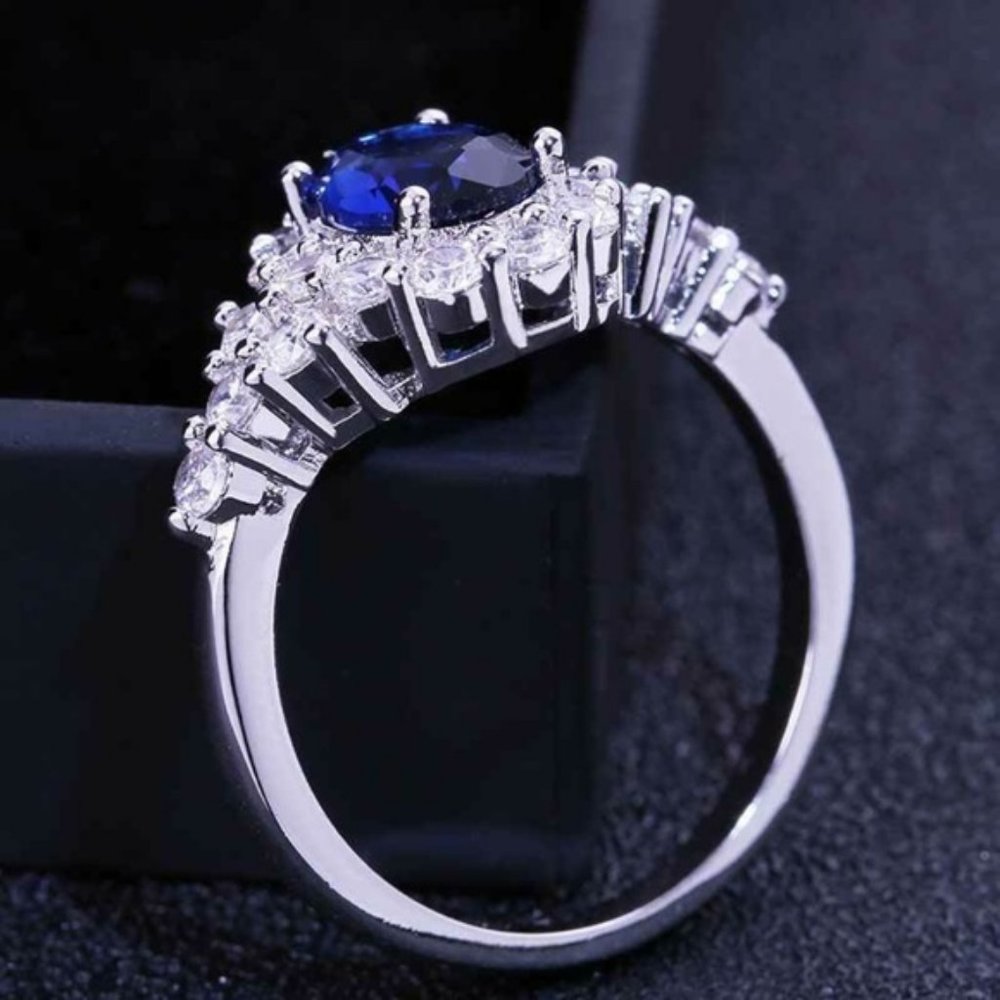 New 925 Sterling Silver Blue White Sapphire Ring - Picture 5 of 5